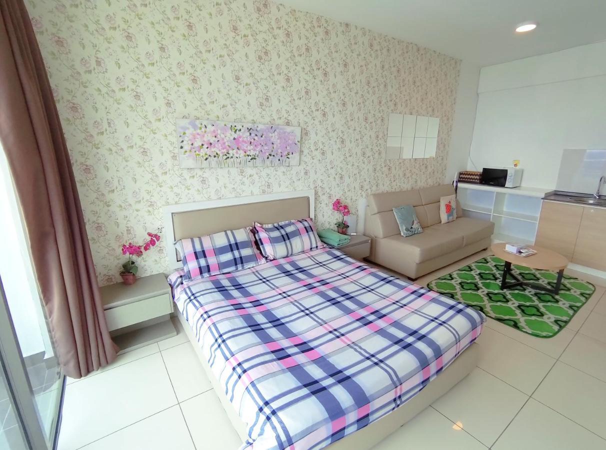 Comfort Zone Premium Guesthouse @ Evo Bangi Extérieur photo