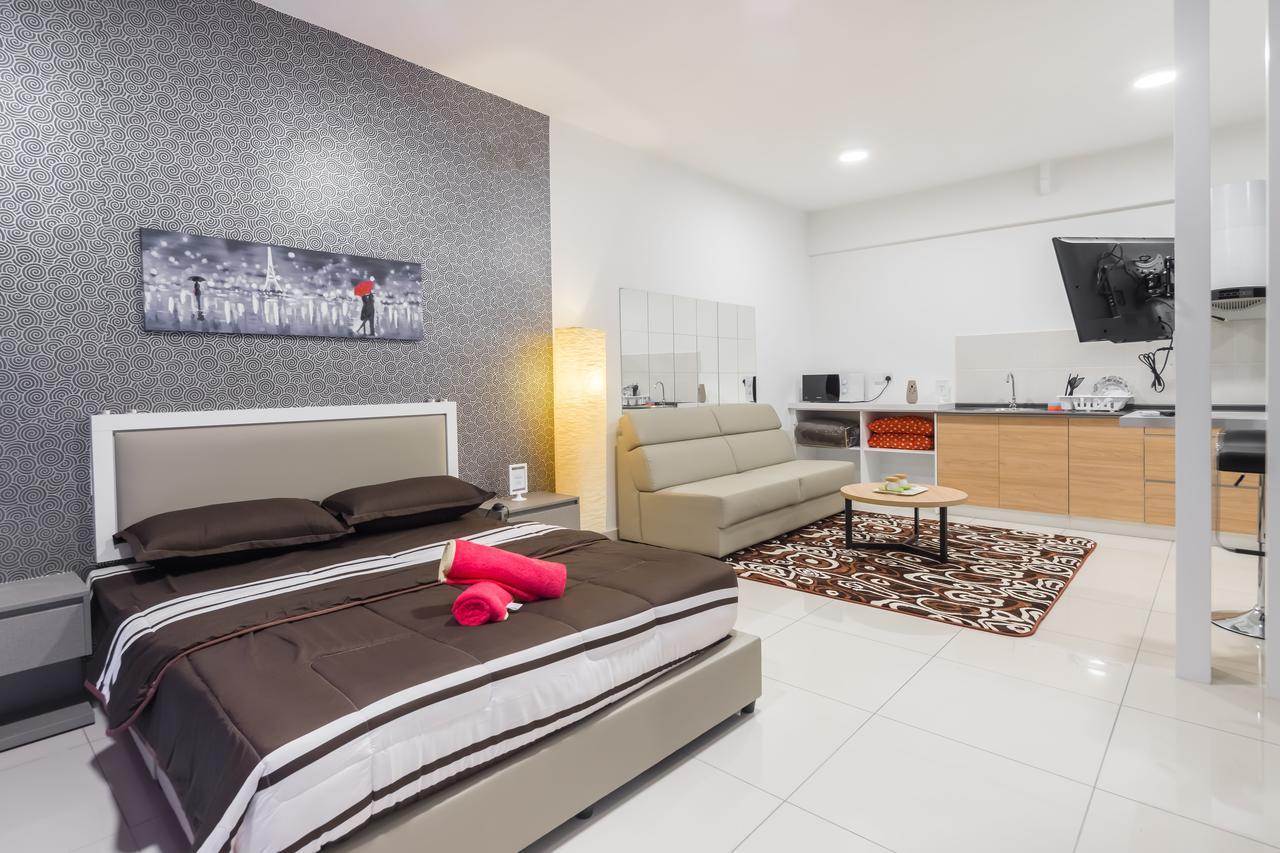Comfort Zone Premium Guesthouse @ Evo Bangi Extérieur photo